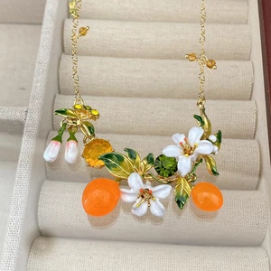 法国les珐琅首饰品普罗旺斯系列大小甜橙白色花朵橘子绿叶项链女