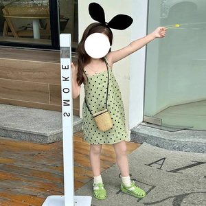 韩版新款2024夏季女童波点吊带裙女宝宝百搭甜美无袖绿色连衣裙潮