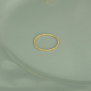 不掉色！极细闪闪的碎银子戒指女轻奢高级感18K金色钛钢素圈指环