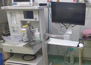 麻醉机电脑支架挂购兼容迈瑞德尔格欧美达谊安通用款可订制厂家
