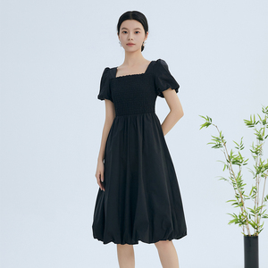 Lucidy/鲁思蒂黑色短袖连衣裙2024新款女夏季气质方领中长款裙子