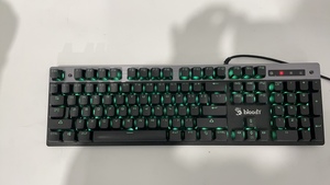 二手双飞燕血手Q500游戏键盘 绿色背光 机械手感键盘 网吧同款