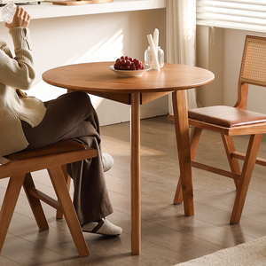 中式实木小圆桌家用阳台圆形餐桌子复古休闲咖啡洽谈茶几桌椅组合