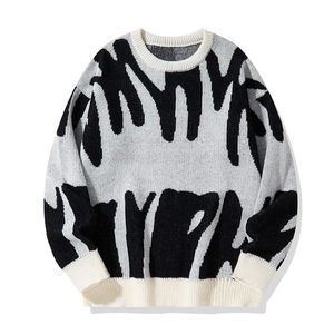 Men's black and white printed knitted sweater 男黑白印花毛衣