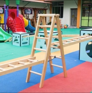 幼儿园户外碳化攀爬梯实木梯子安吉游戏梯直梯双梯平衡木运动组合