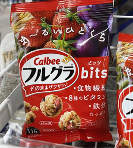 【日本代购现货】Calbee卡乐比麦片补铁纤维即食水果谷物燕麦球