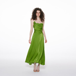 PynkiSwear 芽绿色缎面挂脖长款吊带连衣裙女海边度假褶皱短裙夏