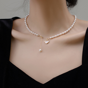施家爱心贝壳珍珠项链女小众设计感高级锁骨链天然淡水小米珠颈链