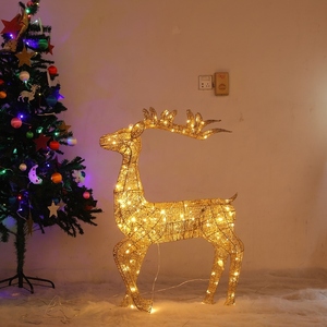 圣诞发光鹿橱窗装饰品铁艺鹿圣诞鹿拉车带灯礼盒圣诞雪橇车场景