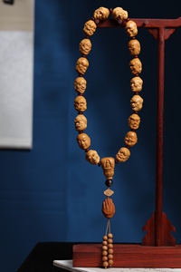 天然檀香十八罗汉雕刻手持珠手串挂件25mm佛珠18罗汉念珠盘玩文玩