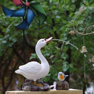 花园庭院水池仿真动物喷水白鹅树脂雕塑摆件鱼池吐水装饰户外池塘