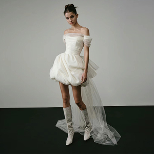 一字肩轻婚纱2024新款新娘外景旅拍高级感缎面法式小个子短款礼服
