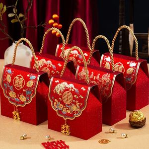 喜糖盒婚礼订婚创意中国风糖果礼盒装结婚糖盒手提式可放烟喜糖袋