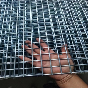 镀锌网片鸽舍地网加厚围栏工地防护铁丝可定制钢丝网铁护栏笼子