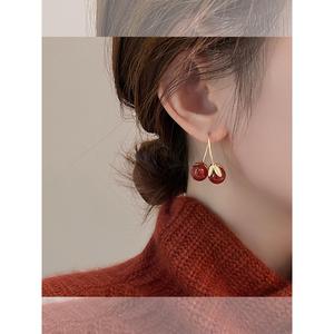 香港【设计师】ChicKnow红色小番茄耳环轻奢高级感气质复古耳饰。