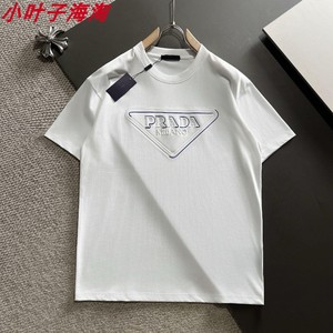 Prada/普拉达夏季男士休闲运动短袖立体字母三角logo圆领套头T恤