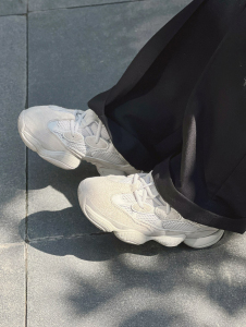 ad Yeezy 500 Blush 初代灰白骨白椰子500男女鞋复古老爹鞋DB2908