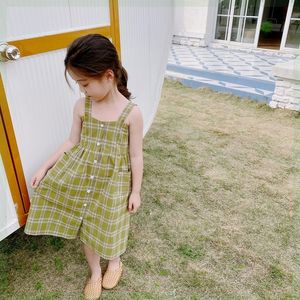 女童连衣裙2023夏季新款小女孩韩版时尚清凉格子群女孩吊带开衫裙
