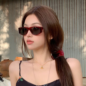 韩系红色墨镜女款2024新款高级感可爱y2k彩色多巴胺红框太阳眼镜