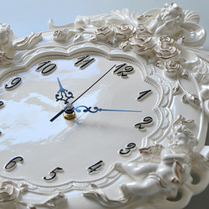 跨境欧式时钟挂钟客厅创意树脂艺术时钟酒店美容院钟表挂表