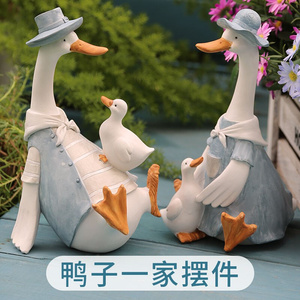 户外花园装饰鸭子摆件可爱情侣动物装饰品办公室客厅台桌面布置