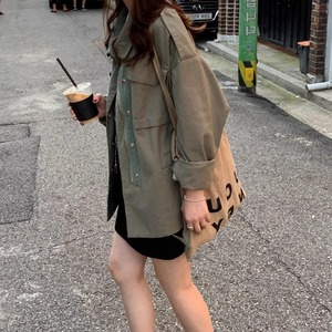 半糖 STUDIO ◆ 韩国2024春季新款小个子短款军绿色风衣外套女