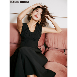 Basic House/百家好美剧名媛小飞袖V领长款A字背心连衣裙子女夏季