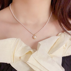 经典款珍珠项链女轻奢小众设计感金属圆环马贝珠吊坠锁骨链颈链