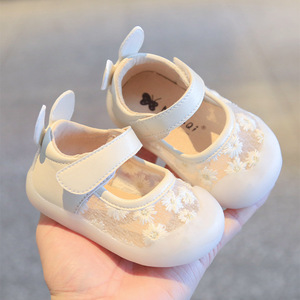 卡特兔夏季新款小童软底学步鞋子女宝宝凉鞋公主鞋0-1-2岁婴儿童