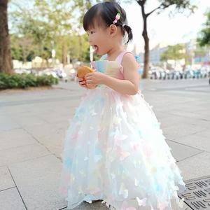 女童带翅膀连衣裙夏季洋气小女孩表演蝴蝶彩虹裙子儿童吊带公主裙