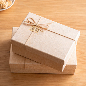 化妆包伴手礼盒盒创意简约围巾衬衫香水礼品盒空盒子生日大包装盒