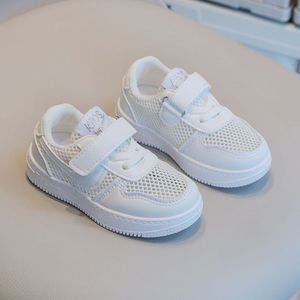 韩系2024夏季新款儿童小白鞋软底透气运动鞋镂空单网休闲男女幼童