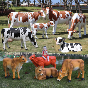 户外公园广场黄牛摆件玻璃钢仿真奶牛动物雕塑景观农场大型装饰品