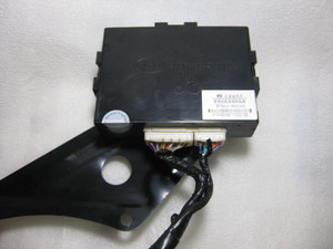 比亚迪G3 L3智能钥匙遥控器接收盒控制器插头线束G3-3642100 拆车