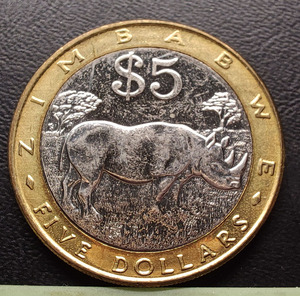 赤膊 津巴布韦5元2002犀牛 非洲旅游纪念保真外国钱币收藏 24.01