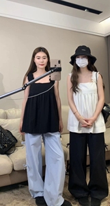 小君君比弗利少女 法式甜妹木耳边娃娃小衫A字短款方领设计感上衣