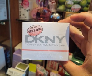 香港代购 DKNY/唐可娜儿 Fresh Blossom 粉红苹果女士淡香精100ML