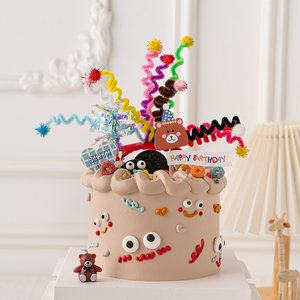儿童生日蛋糕装饰可爱小熊蜡烛摆件网红创意搞怪弹簧球球发箍装扮