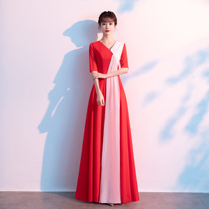 红色大合唱团演出服装女长裙2021新款成人独唱舞台诗朗诵指挥礼服