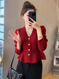小香风红色毛衣外套女2024秋冬新款设计感气质显瘦针织开衫上衣