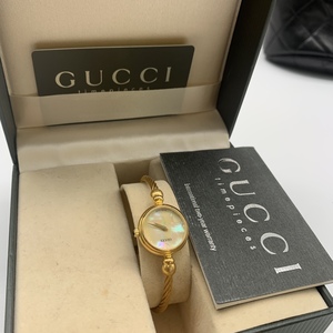 【木子中古】Gucci古驰手镯石英女表二手金色钮丝贝母表盘可调节