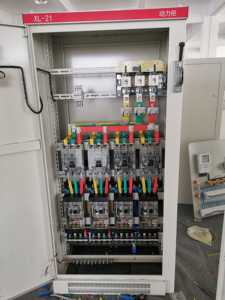 工地强电布线箱配电柜总开600A分4路250A漏电透明断路器XL-21柜子