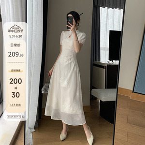 果哥家米白色新中式连衣裙女2024夏新款高端精致刺绣国风改良旗袍