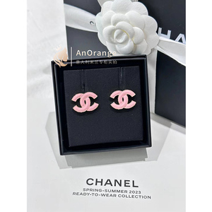 Chanel香奈儿 23K女士新款耳环大号粉色珐琅金边双c耳钉