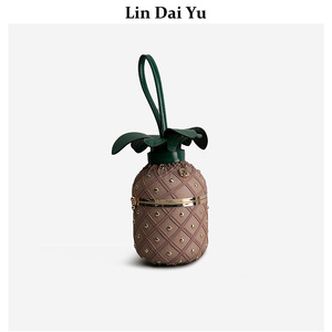 【林下】原创设计包包牛皮菱格斜挎包单肩手提包个性菠萝水桶包