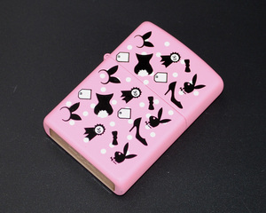 原装正品Zippo芝宝打火机-绝版收藏-2004年粉色哑漆花花公子