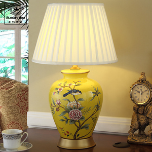 美式简美中式黄色创意现代时尚手绘陶瓷台灯亮暖光温馨床头灯