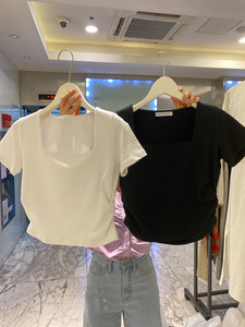 韩国东大门春季新款小个子短款方领锁骨白色褶皱短袖t恤上衣女士