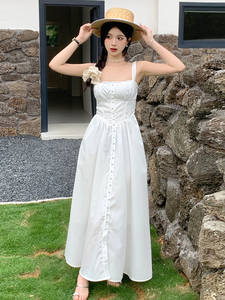 【 古典玫瑰裙~】白色吊带连衣裙女夏花边修身A字初恋长裙