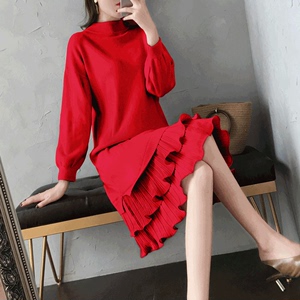 红色针织连衣裙女秋冬拜年衣服气质洋气毛线裙子喜庆过年优雅女装